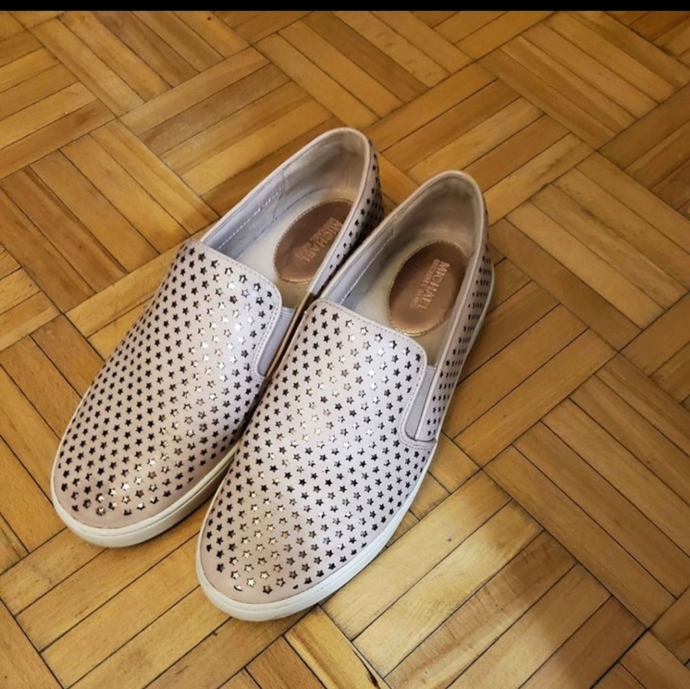 MICHAEL KORS Pink Leather Loafers Size 8